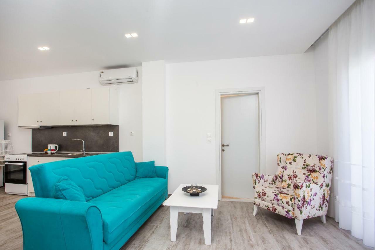 Ammos Luxury Suites ฟาลิรากี ภายนอก รูปภาพ